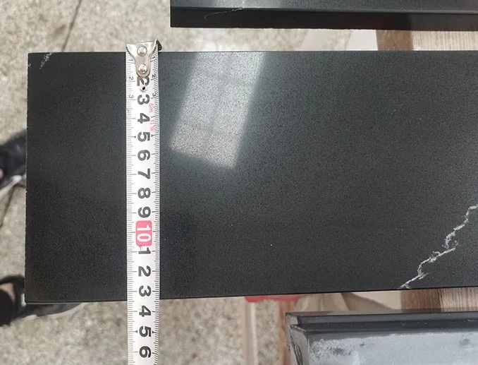 Black Quartz Threshold 4 Black Quartz Threshold 4